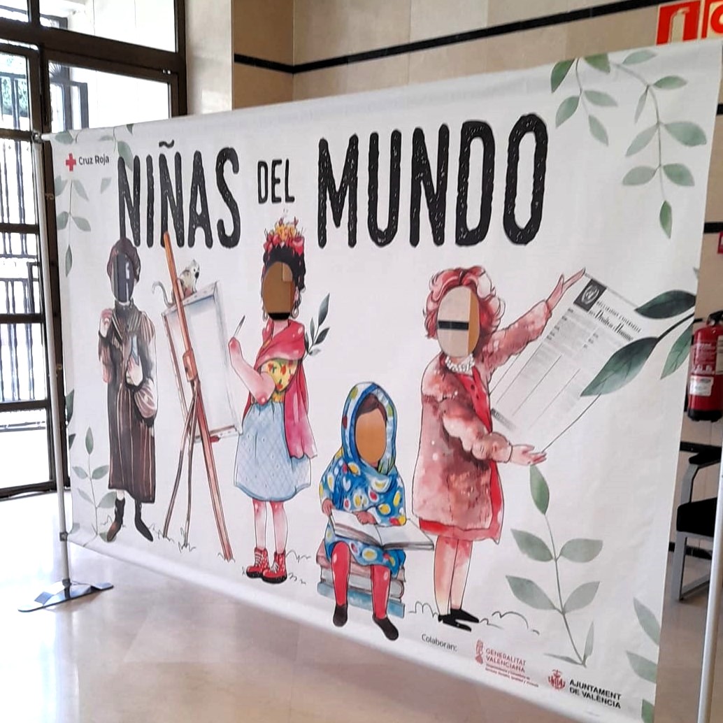 3BANNER EXTENSIBLE CRUZ ROJA NIÑAS DEL MUNDO